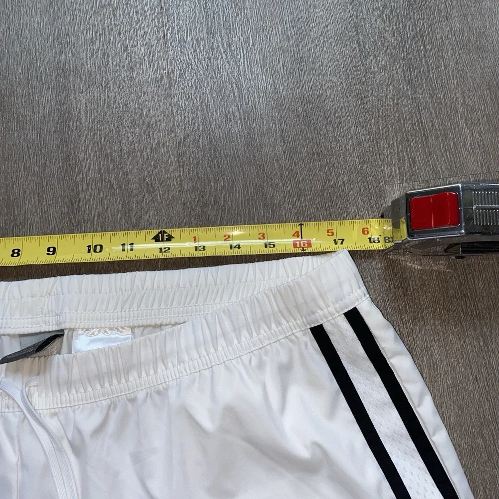 Nike Boys White Track Pants Swoosh Logo Size XL 16-18  Athletic